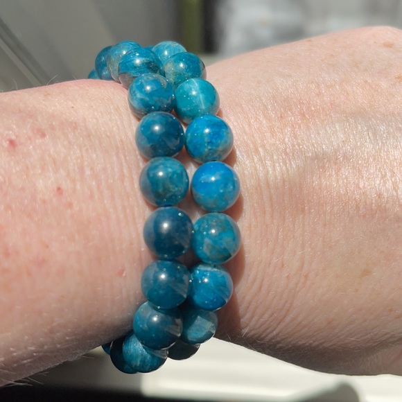 Apatite Gemstone bracelets - Picture 3 of 11
